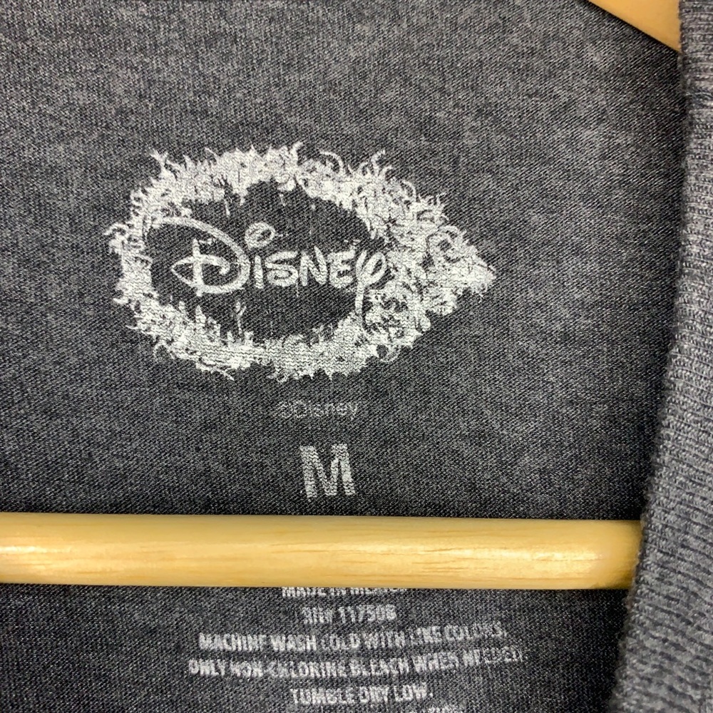DISNEY | Distressed Graphic Mickey Mouse - Picture 5 of 8